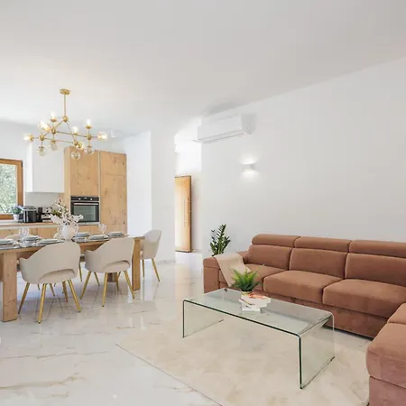 Luxury Terra * Marina